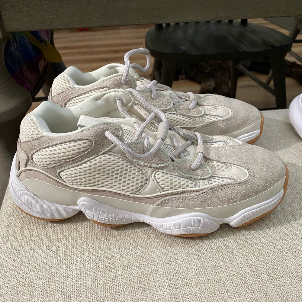 Yeezy Sneakers